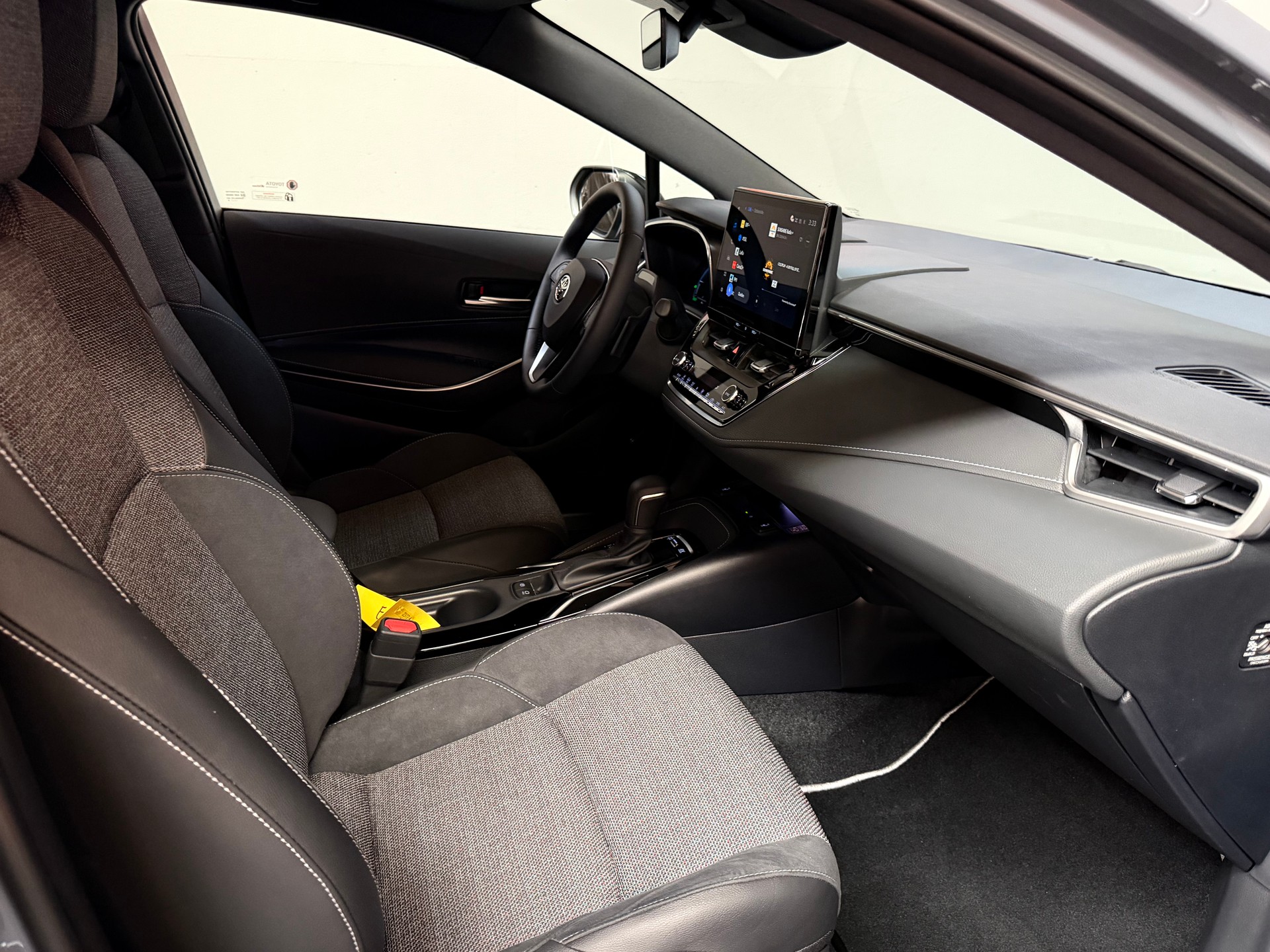 TOYOTA Corolla Touring Sports 2.0 HSD Trend e-CVT-image-10