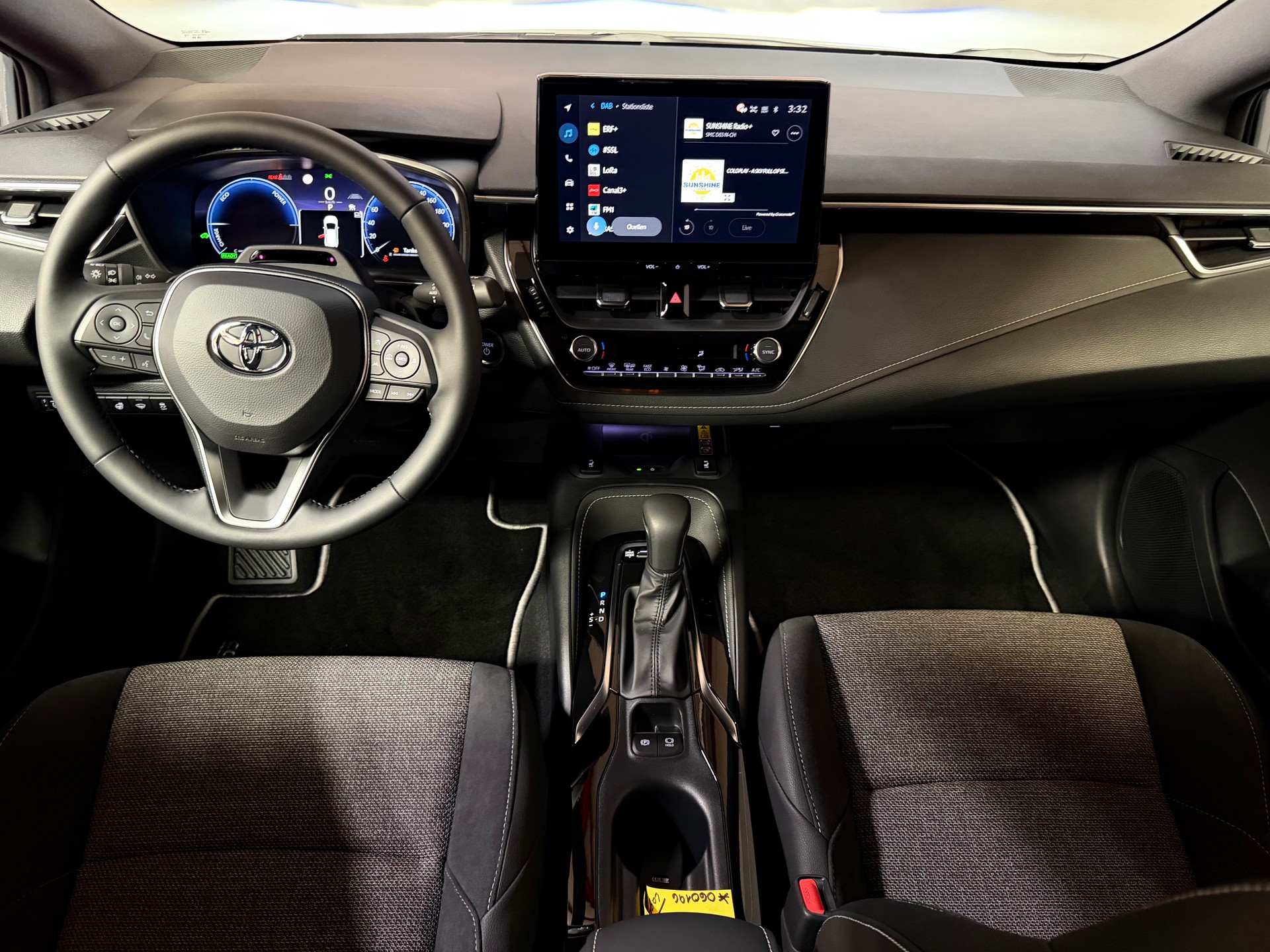TOYOTA Corolla Touring Sports 2.0 HSD Trend e-CVT-image-7