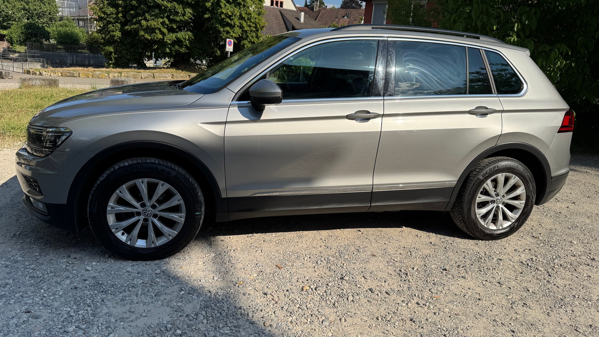 VW Tiguan 2.0 TDI SCR Highline 4Motion DSG-image-10