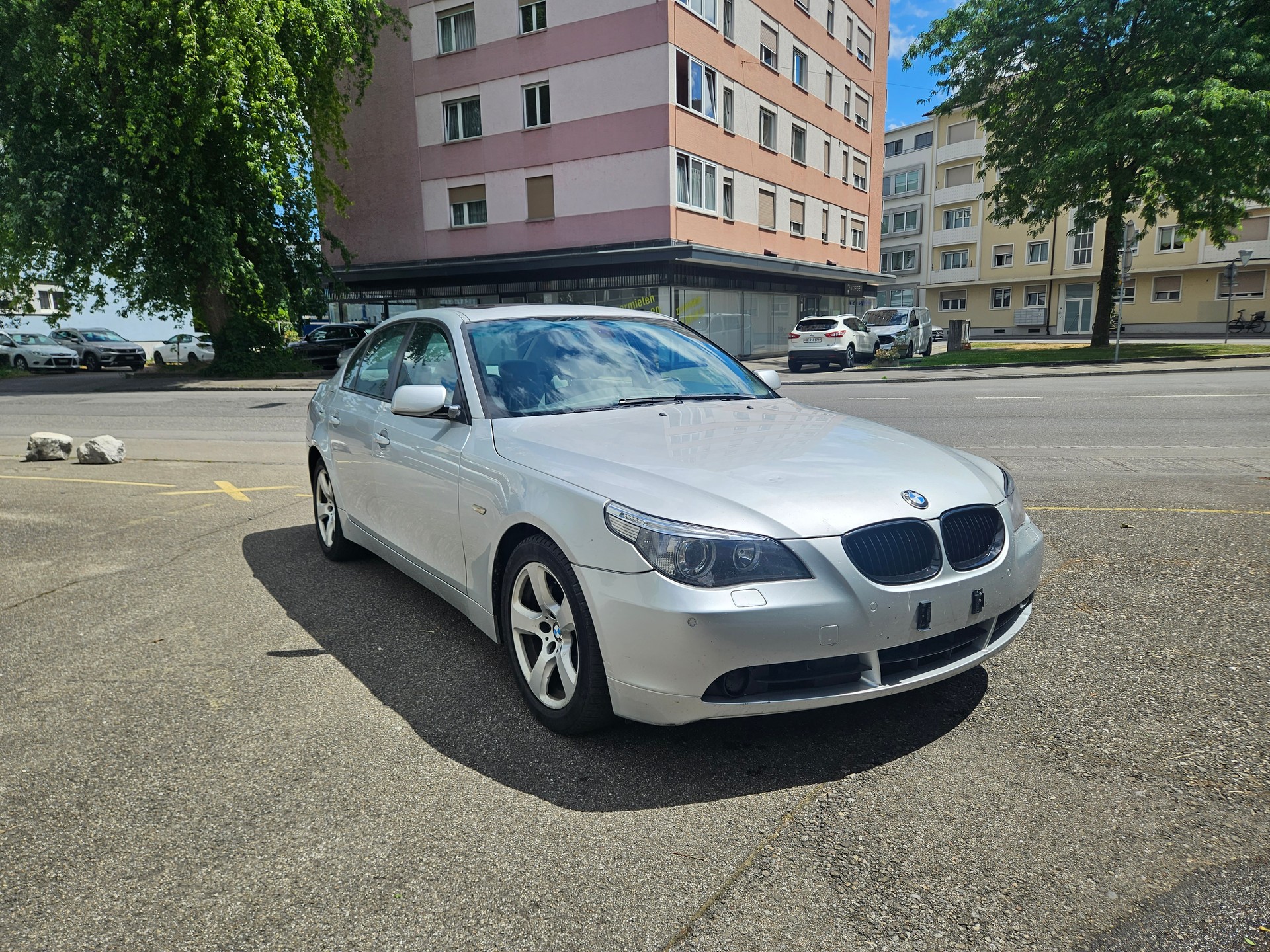 BMW 530d-image-2