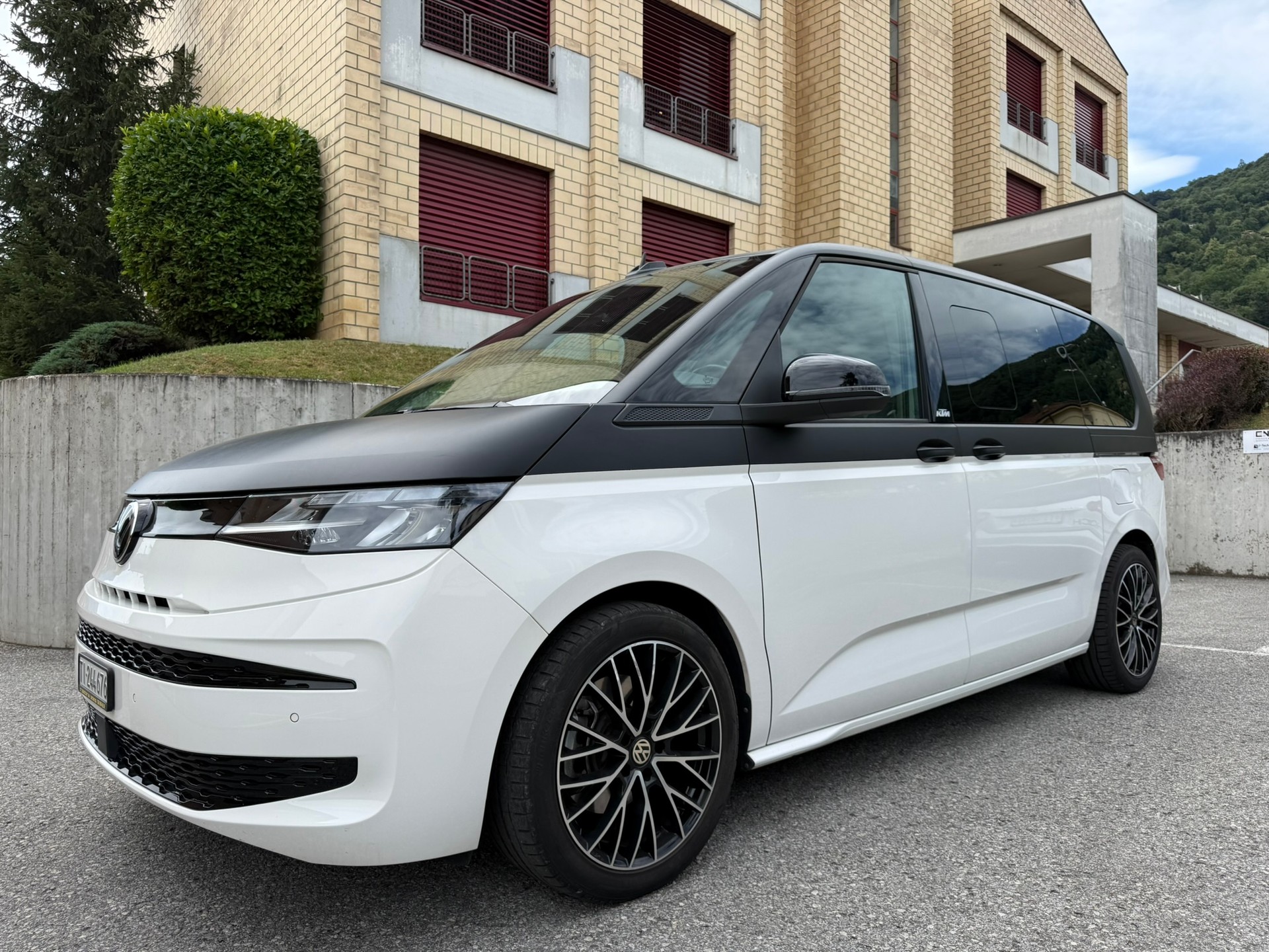 VW 1.4 eHybrid Liberty DSG-image-3