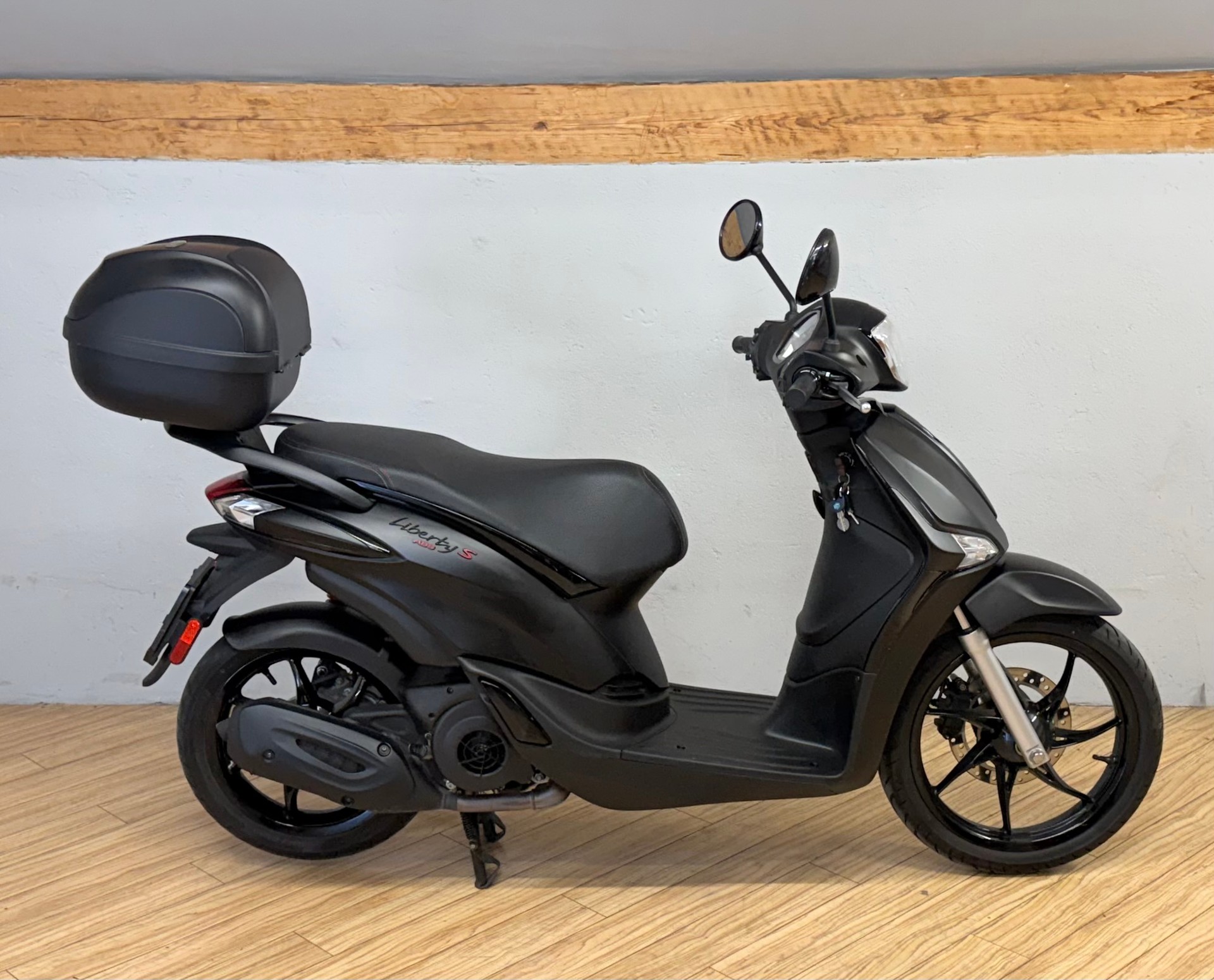 PIAGGIO Liberty 125 Sport-image-1