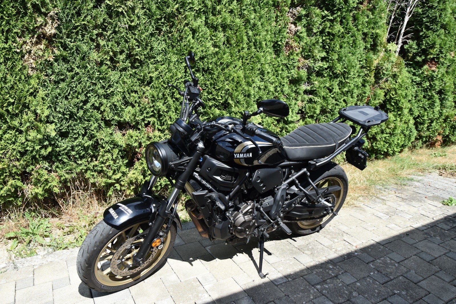 YAMAHA XSR 700-image-1