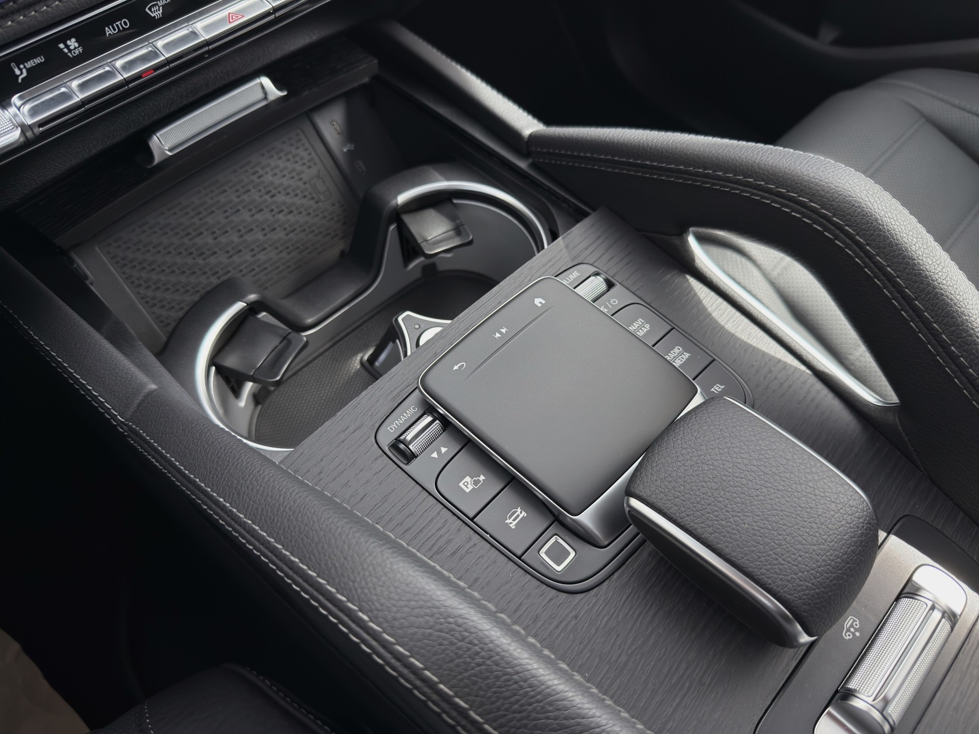 MERCEDES-BENZ GLE 450 d 4Matic 9G-Tronic-image-16