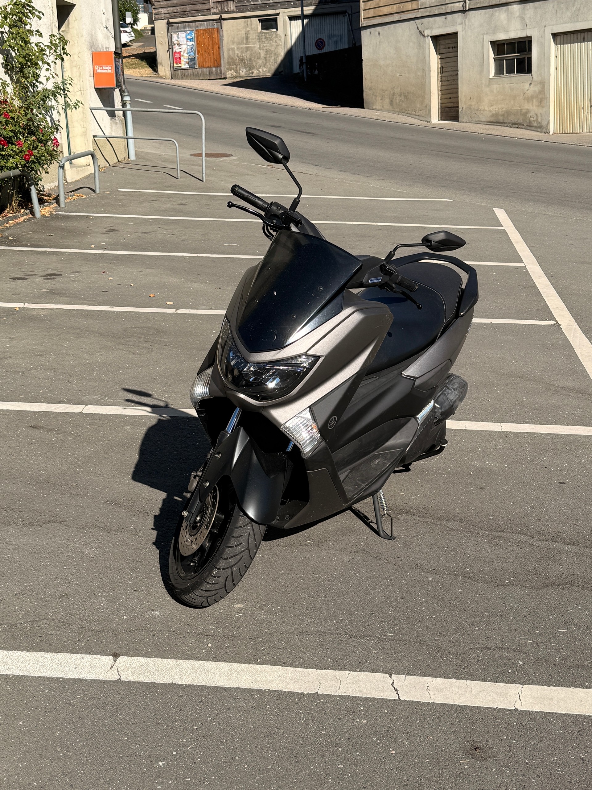 YAMAHA N-Max GPD 125A ABS-image-0