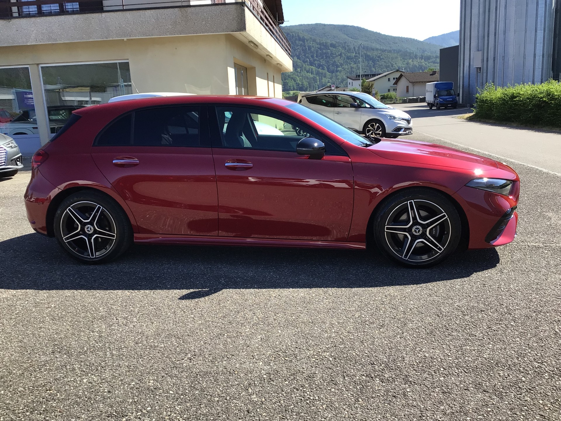 MERCEDES-BENZ A 180 7G-DCT-image-3