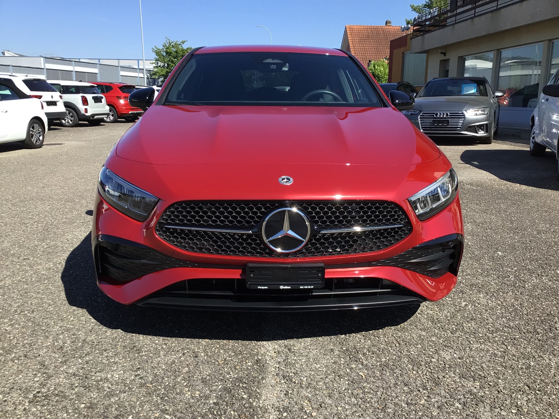 MERCEDES-BENZ A 180 7G-DCT-image-1
