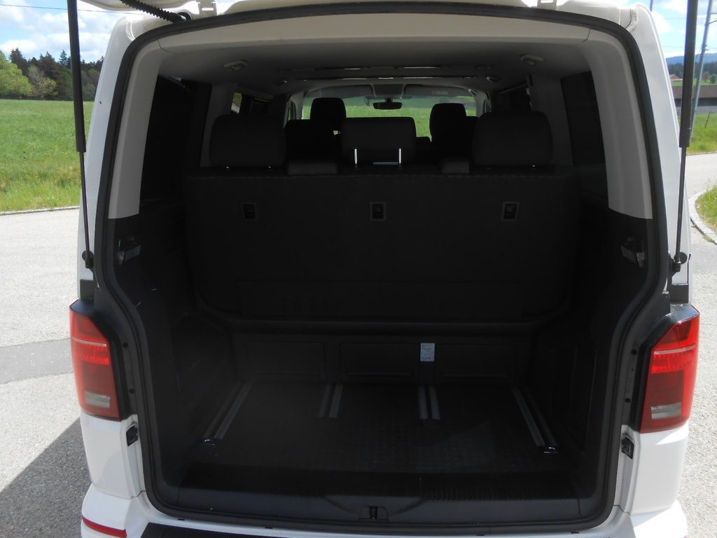 VW Multivan Trendline-image-7