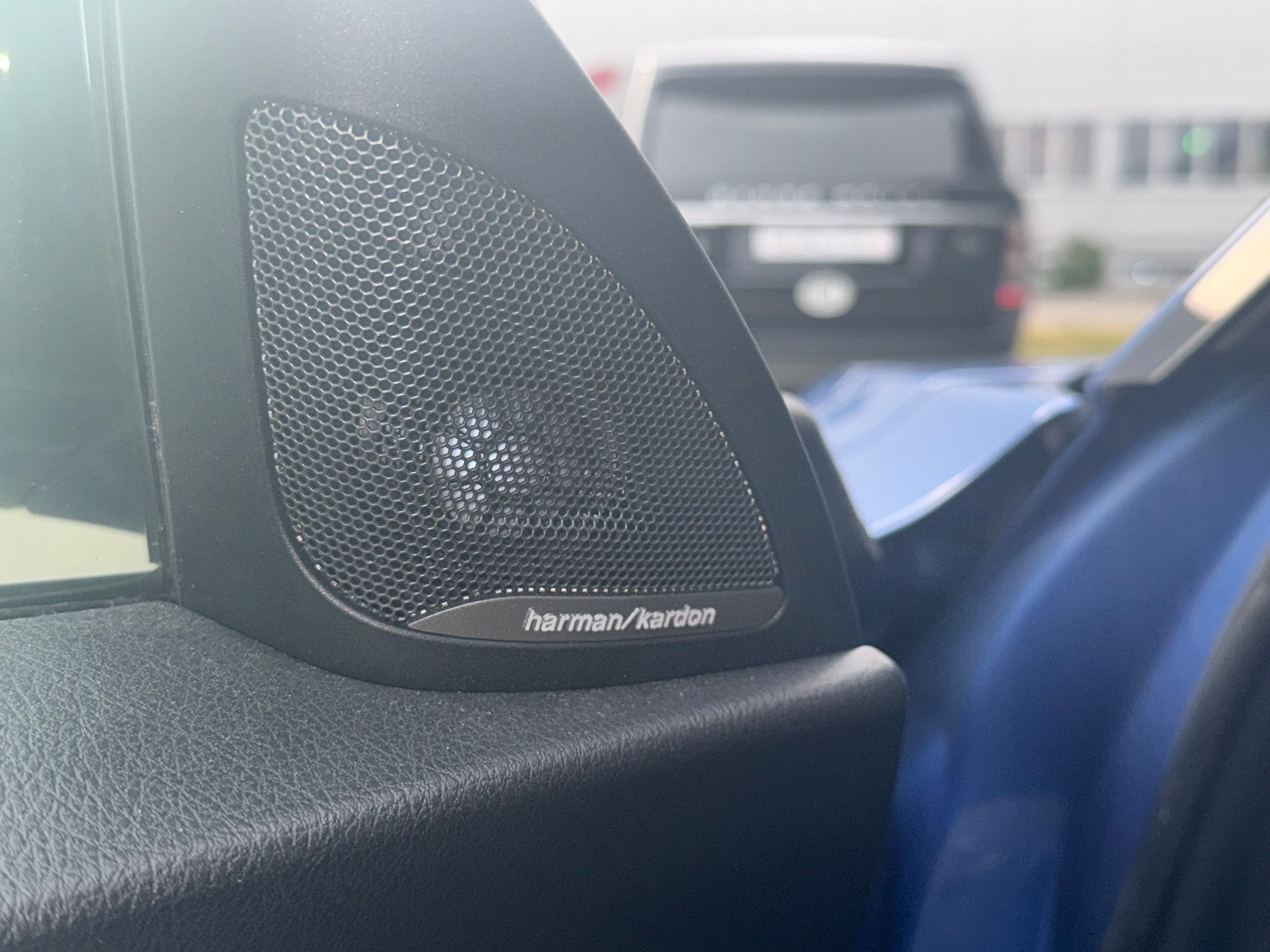 BMW M135i xDrive Steptronic-image-1