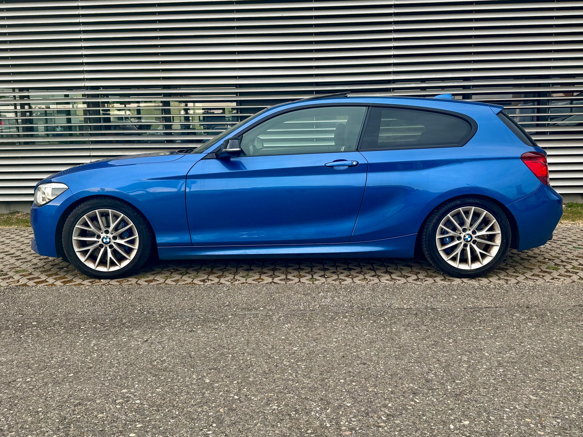 BMW M135i xDrive Steptronic-image-9