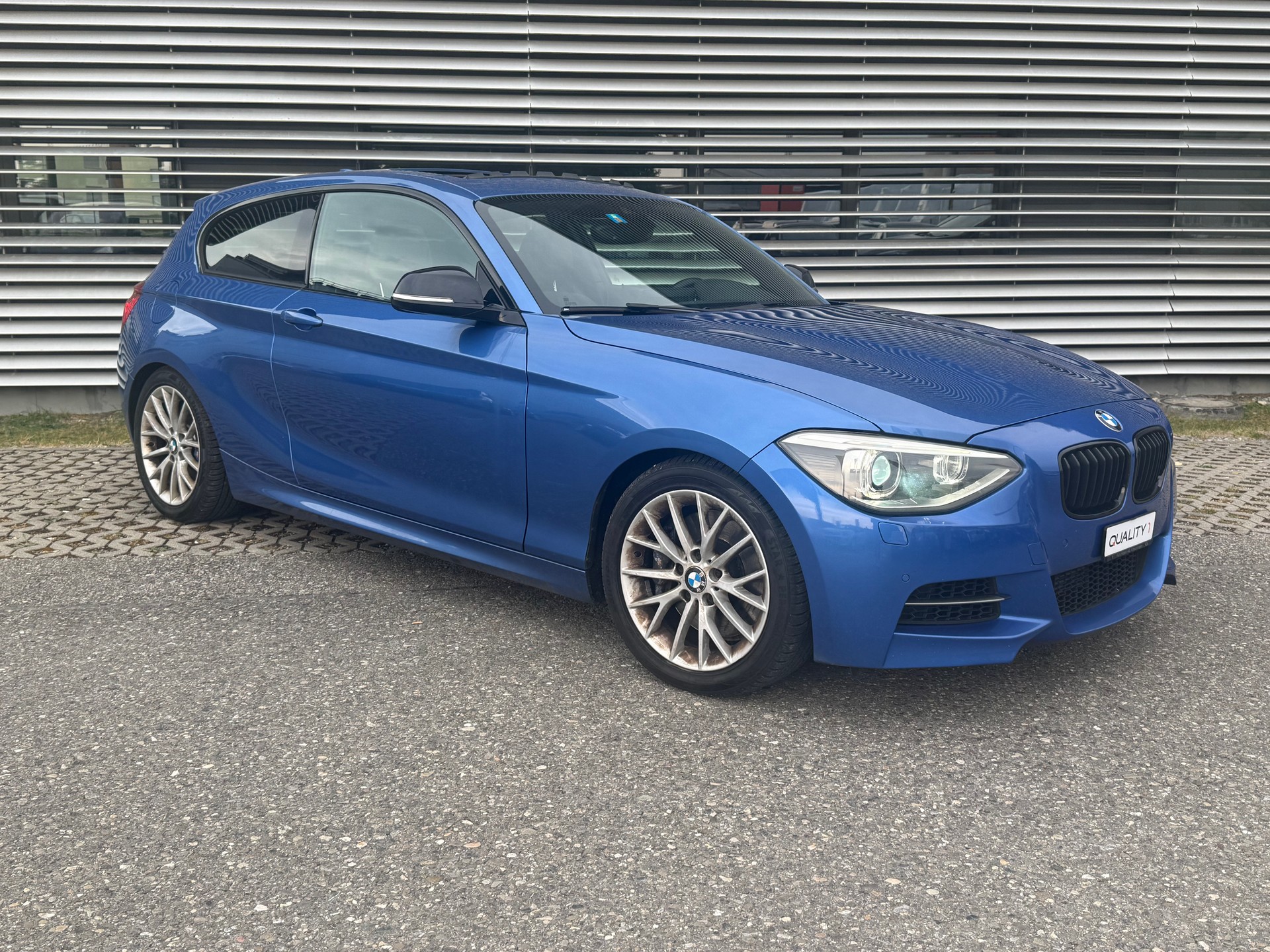 BMW M135i xDrive Steptronic-image-7