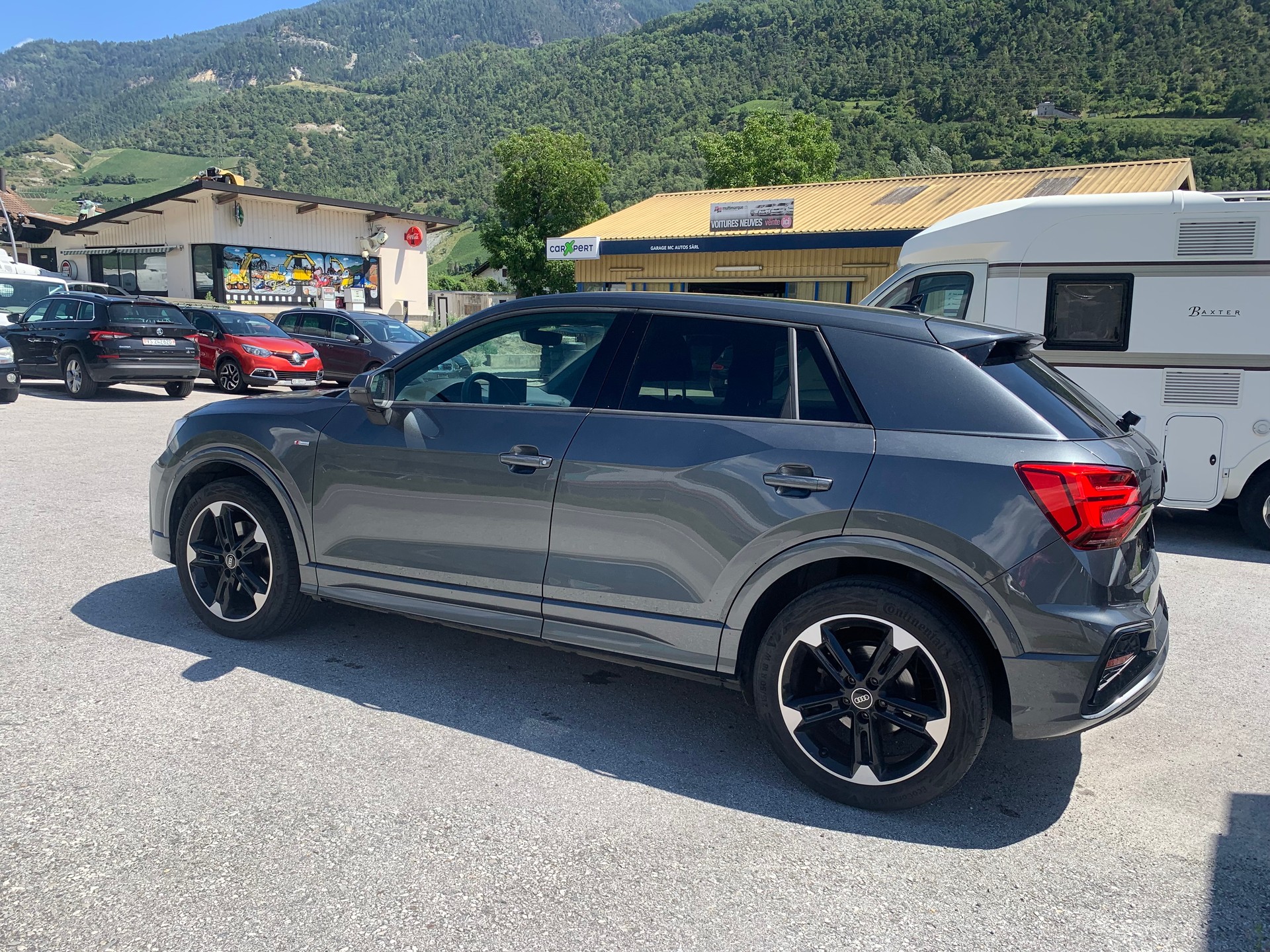 AUDI Q2 40 TFSI S line quattro S-tronic-showroom-element-2
