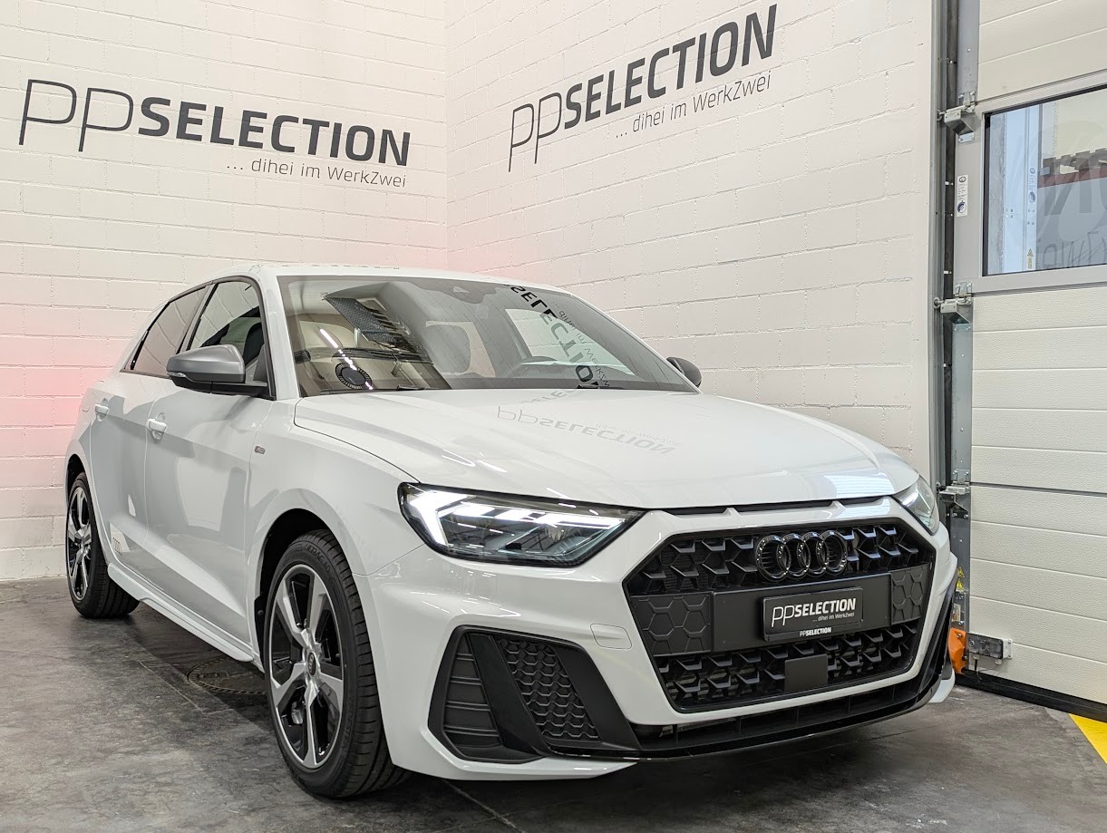 AUDI A1 Sportback 2.0 40 TFSI S Line S-Tronic*5J GAR S-LINE KOMPLETT ALL-BLACK VOLL-LED DÄMPFER ACC KEY*