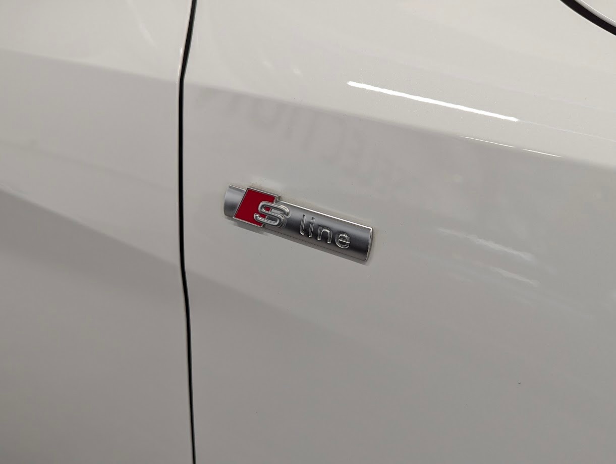 AUDI A1 Sportback 2.0 40 TFSI S Line S-Tronic*5J GAR S-LINE KOMPLETT ALL-BLACK VOLL-LED DÄMPFER ACC KEY*-showroom-element-2