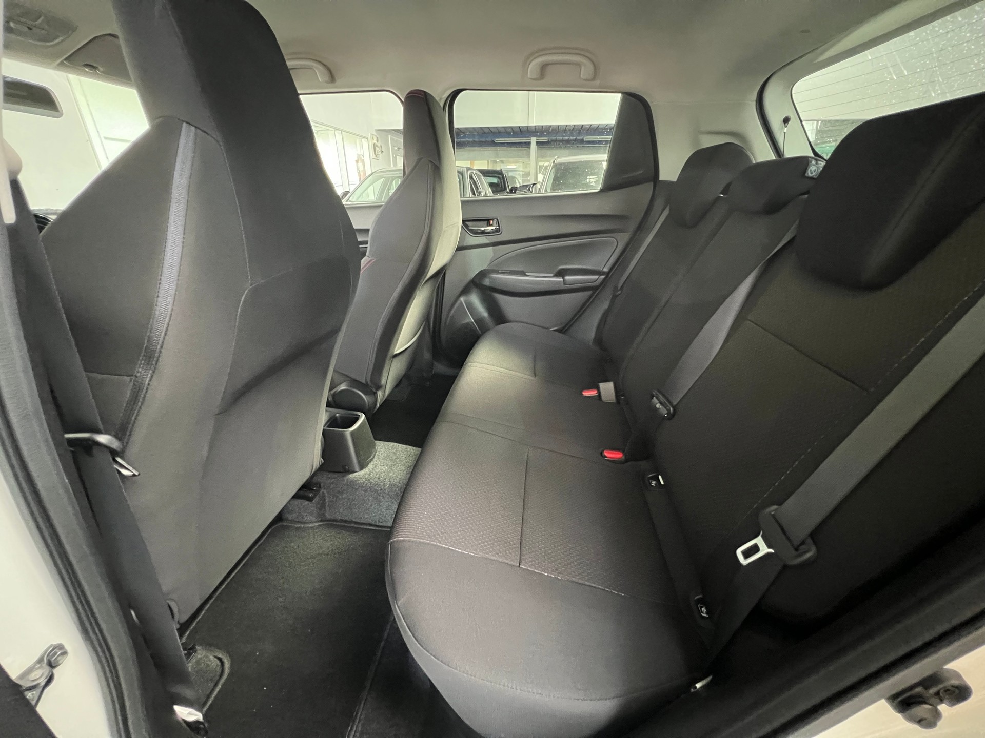 SUZUKI Swift Sport 1.4i 16V Compact Top Hybrid-image-10