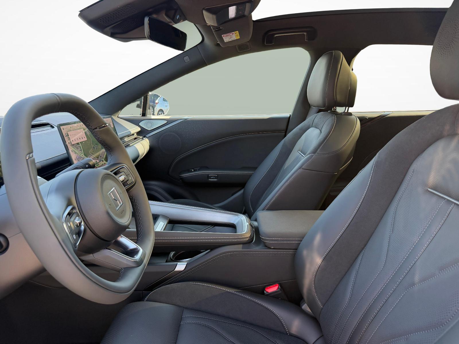 ZEEKR 7GT Privilege AWD-showroom-element-1