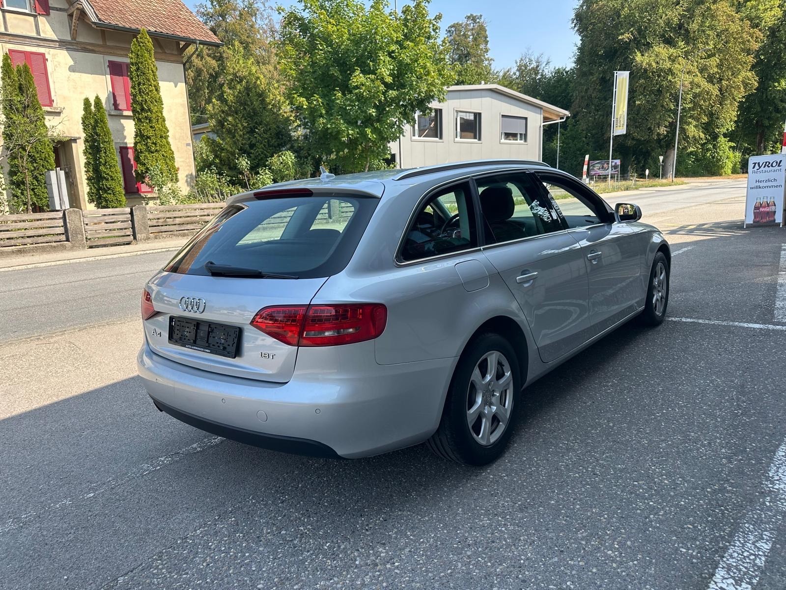 AUDI A4 Avant 1.8 TFSI multitronic-showroom-element-2