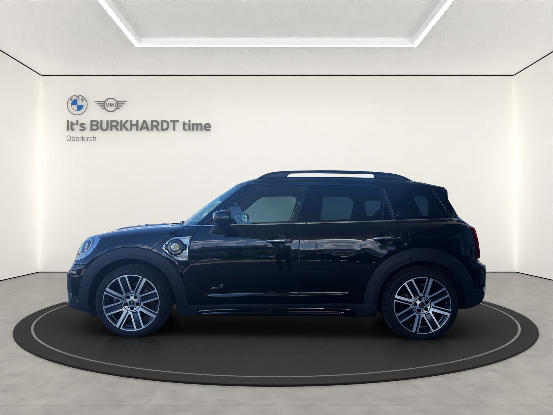 MINI Countryman CooperSE ALL4-showroom-element-1