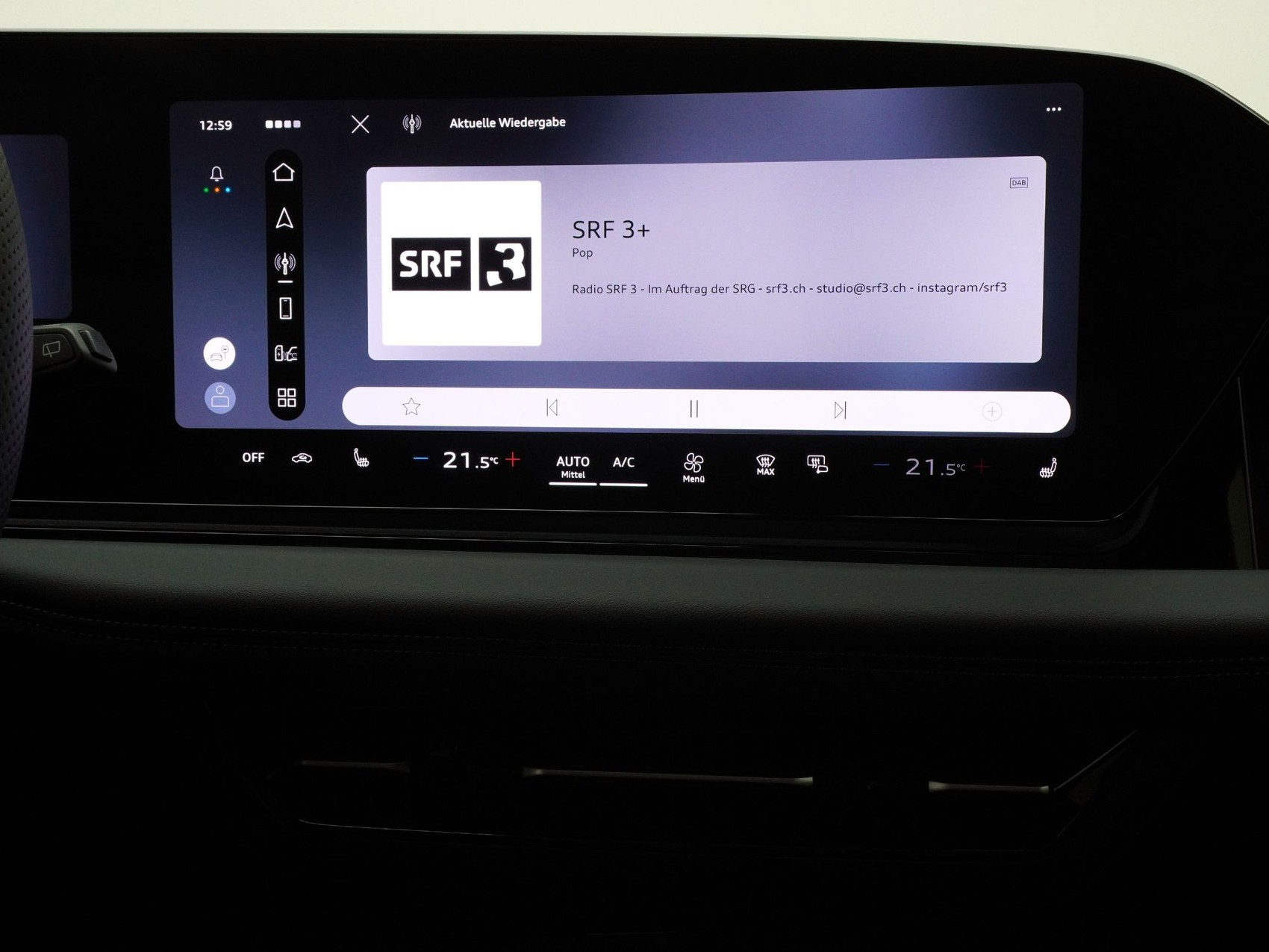AUDI A6 e-tron Avant quattro S line-image-24