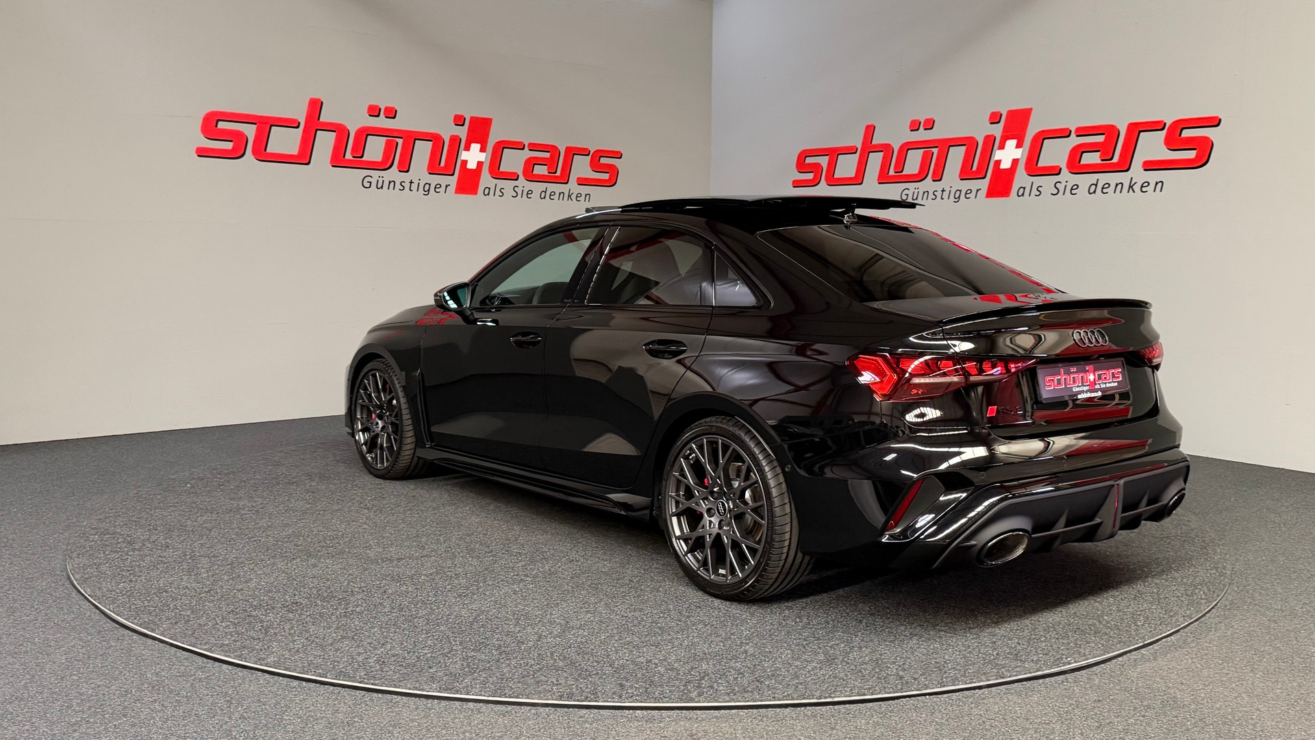 AUDI RS3 Limousine 2.5 TSI quattro S-tronic Schalensitze-showroom-element-3