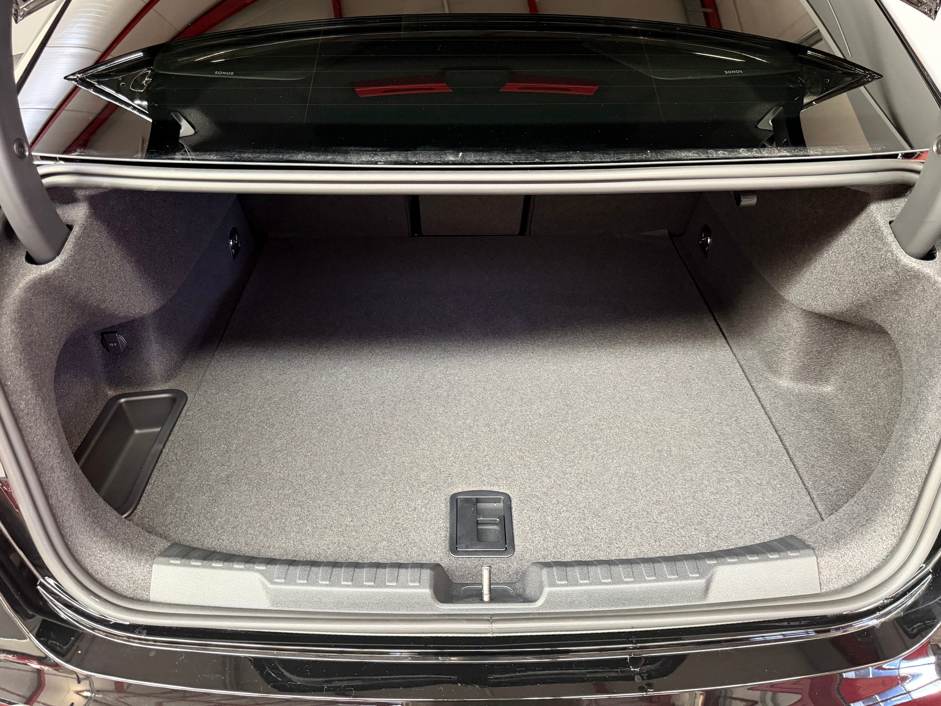AUDI RS3 Limousine 2.5 TSI quattro S-tronic Schalensitze-image-12