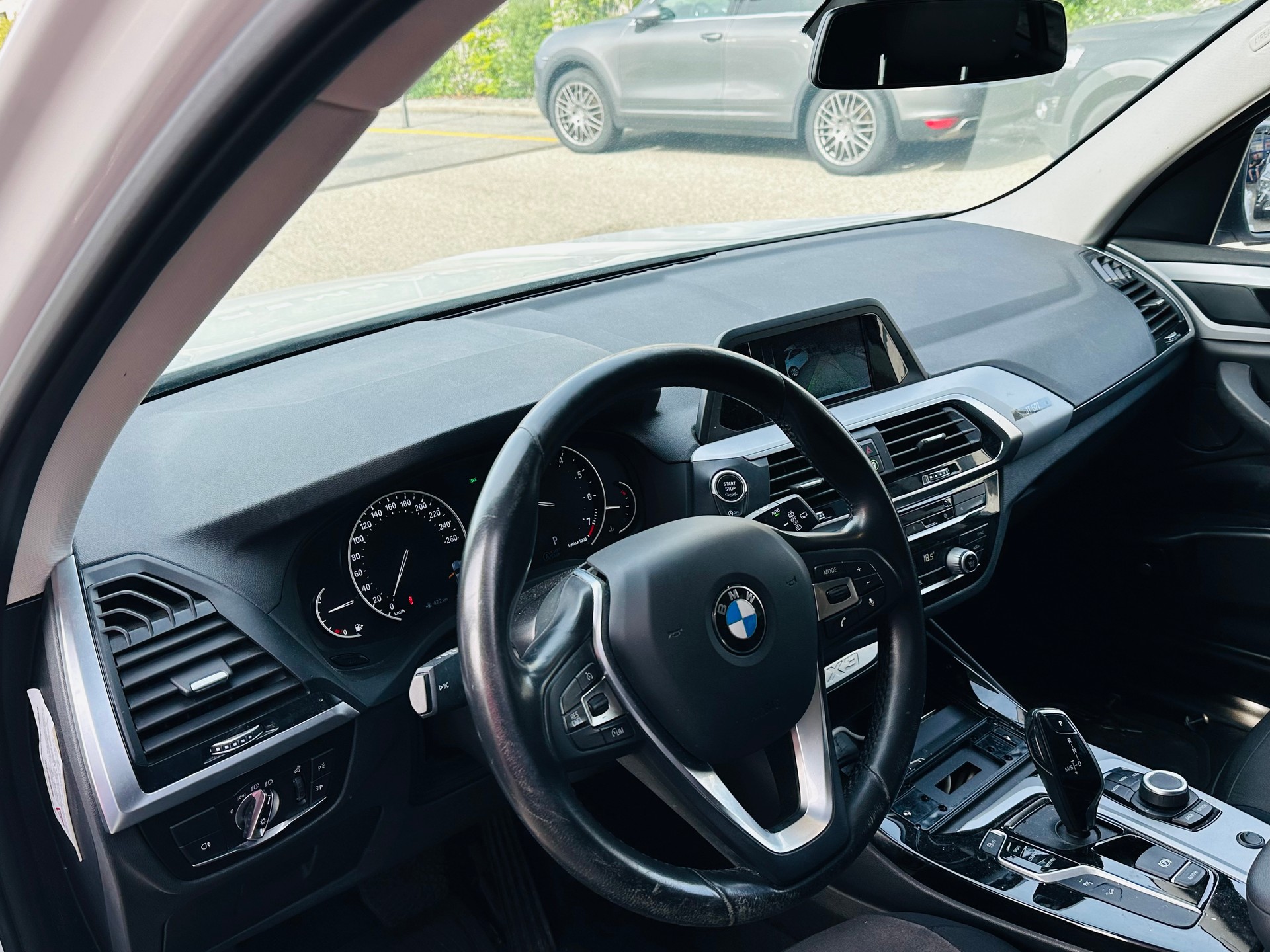 BMW X3 xDrive 30i Individual Steptronic-image-11