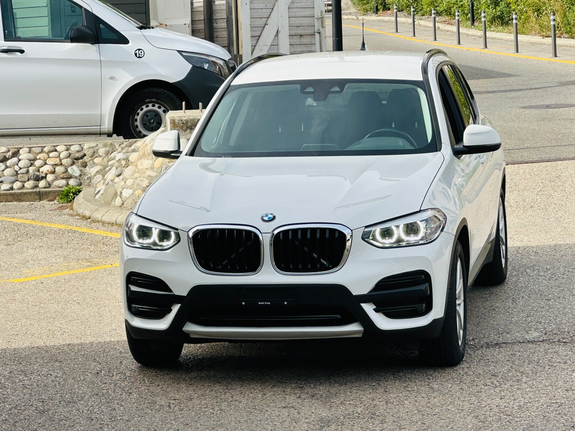 BMW X3 xDrive 30i Individual Steptronic-showroom-element-3