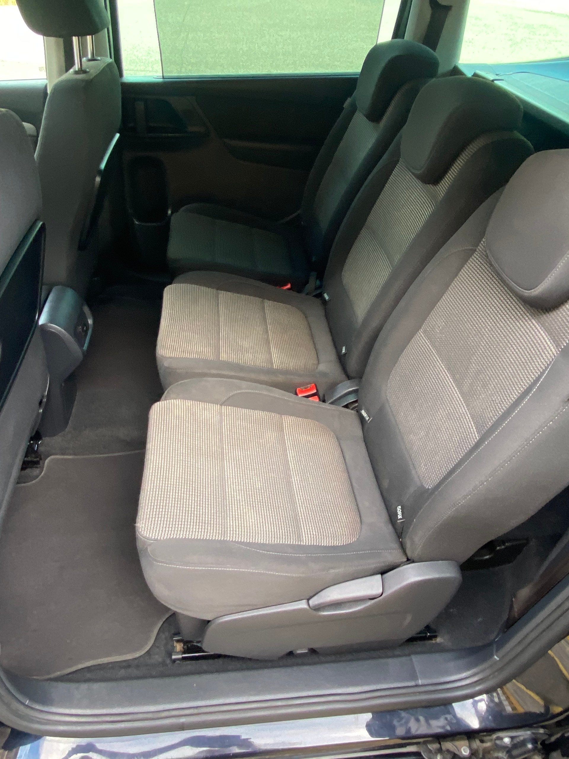 VW Sharan 2.0 TDI BMT Comfortline 4Motion-image-11