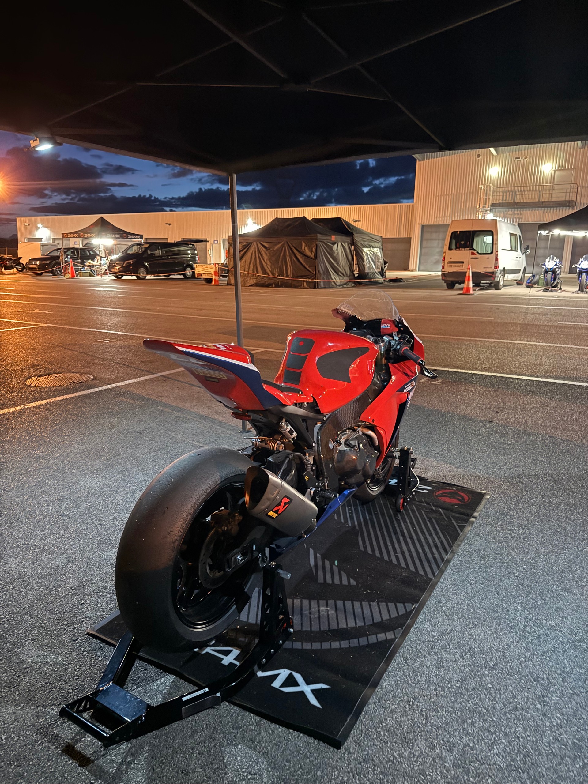 HONDA CBR 1000-image-3