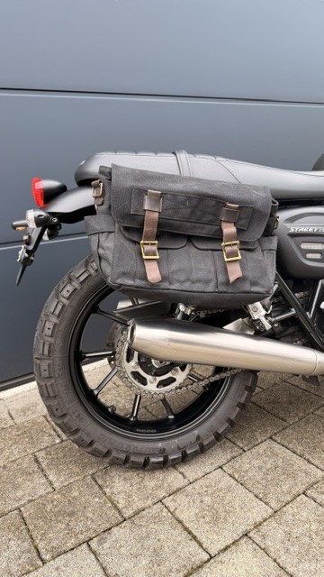 TRIUMPH Street Twin 900-image-9