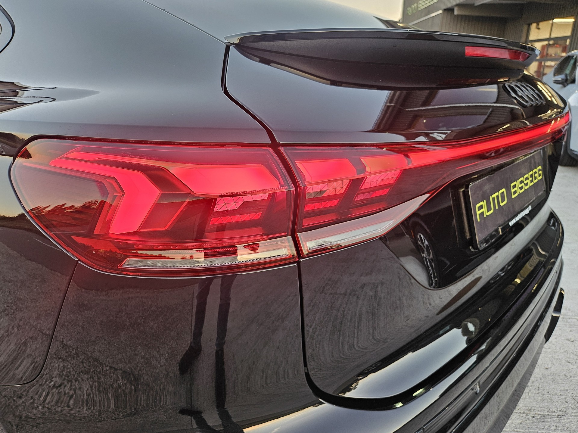 AUDI Q6 Sportback e-tron quattro S-Line Tech pro mit Anhängerkupplung-image-6