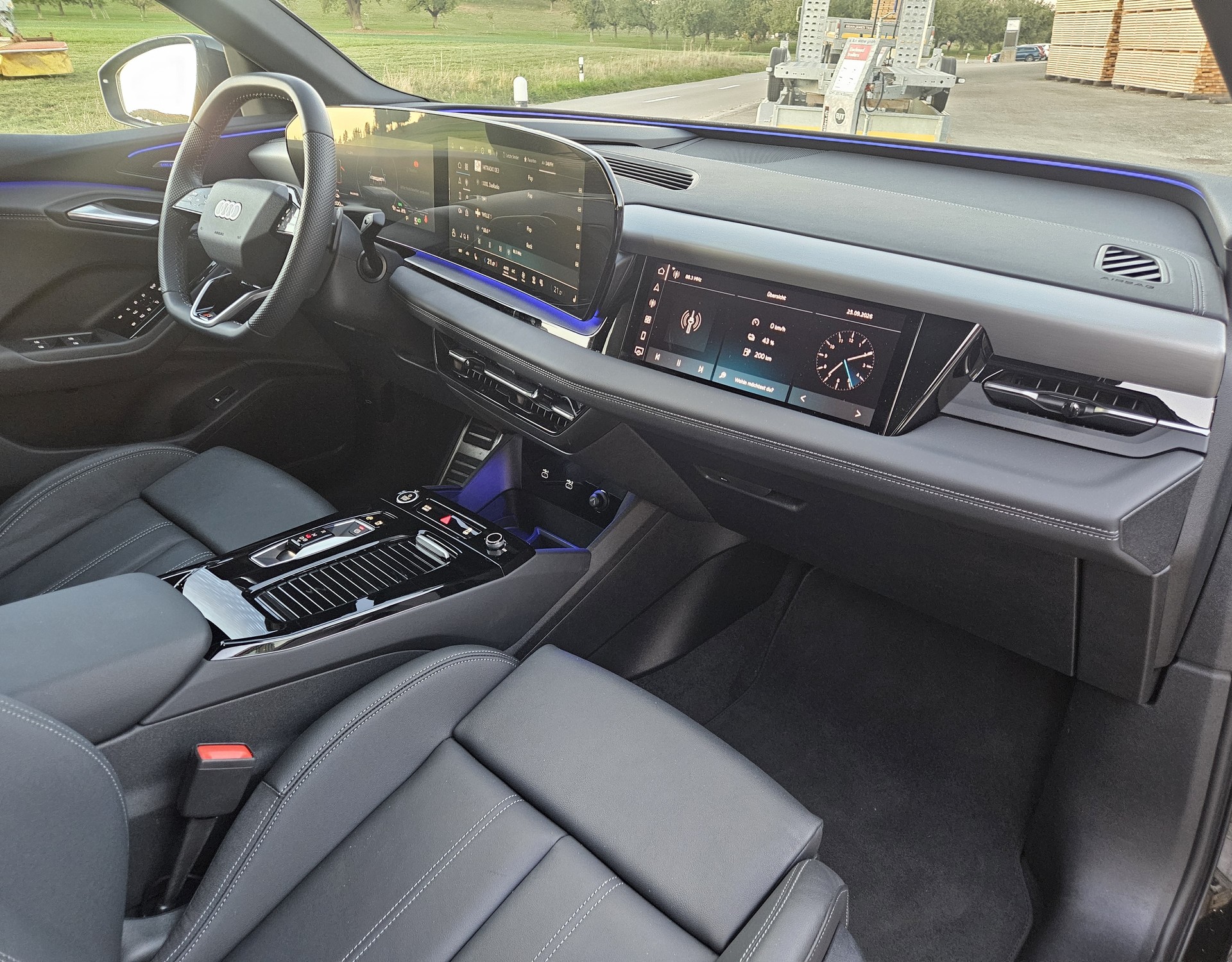 AUDI Q6 Sportback e-tron quattro S-Line Tech pro mit Anhängerkupplung-image-16