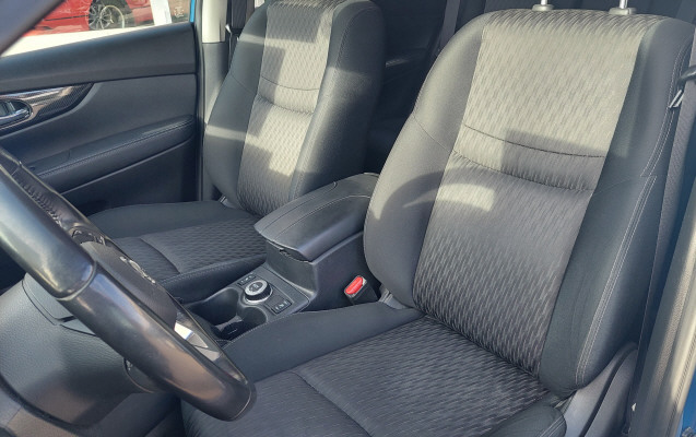NISSAN X-Trail 1.7dCi acenta Automat 4x4-image-8