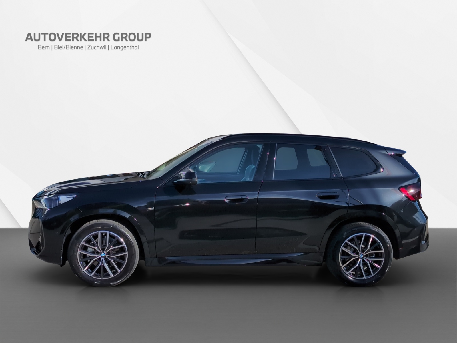 BMW iX1 eDrive 20 M Sport-showroom-element-2