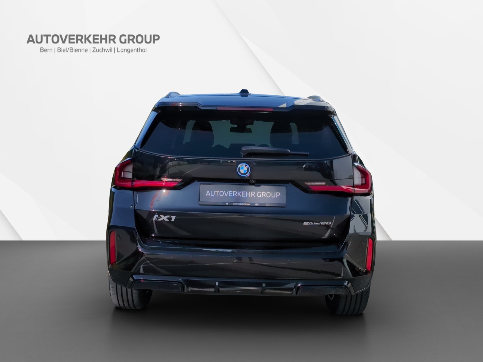 BMW iX1 eDrive 20 M Sport-image-4