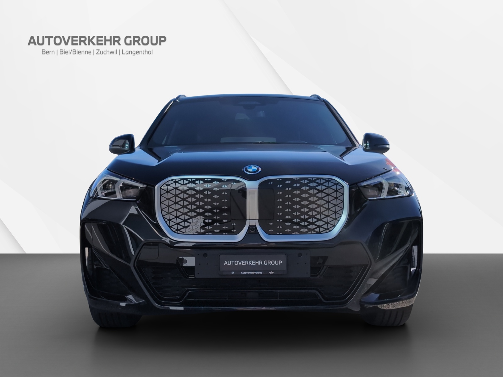 BMW iX1 eDrive 20 M Sport-showroom-element-1
