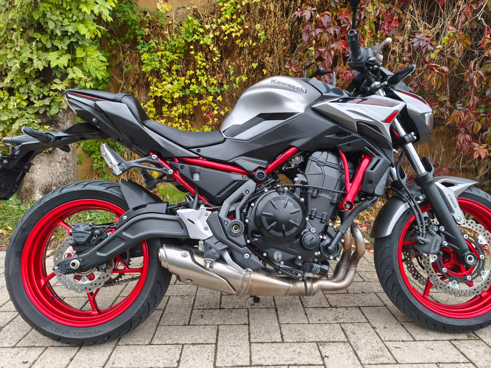 KAWASAKI Z 650 (35KW)-image-1