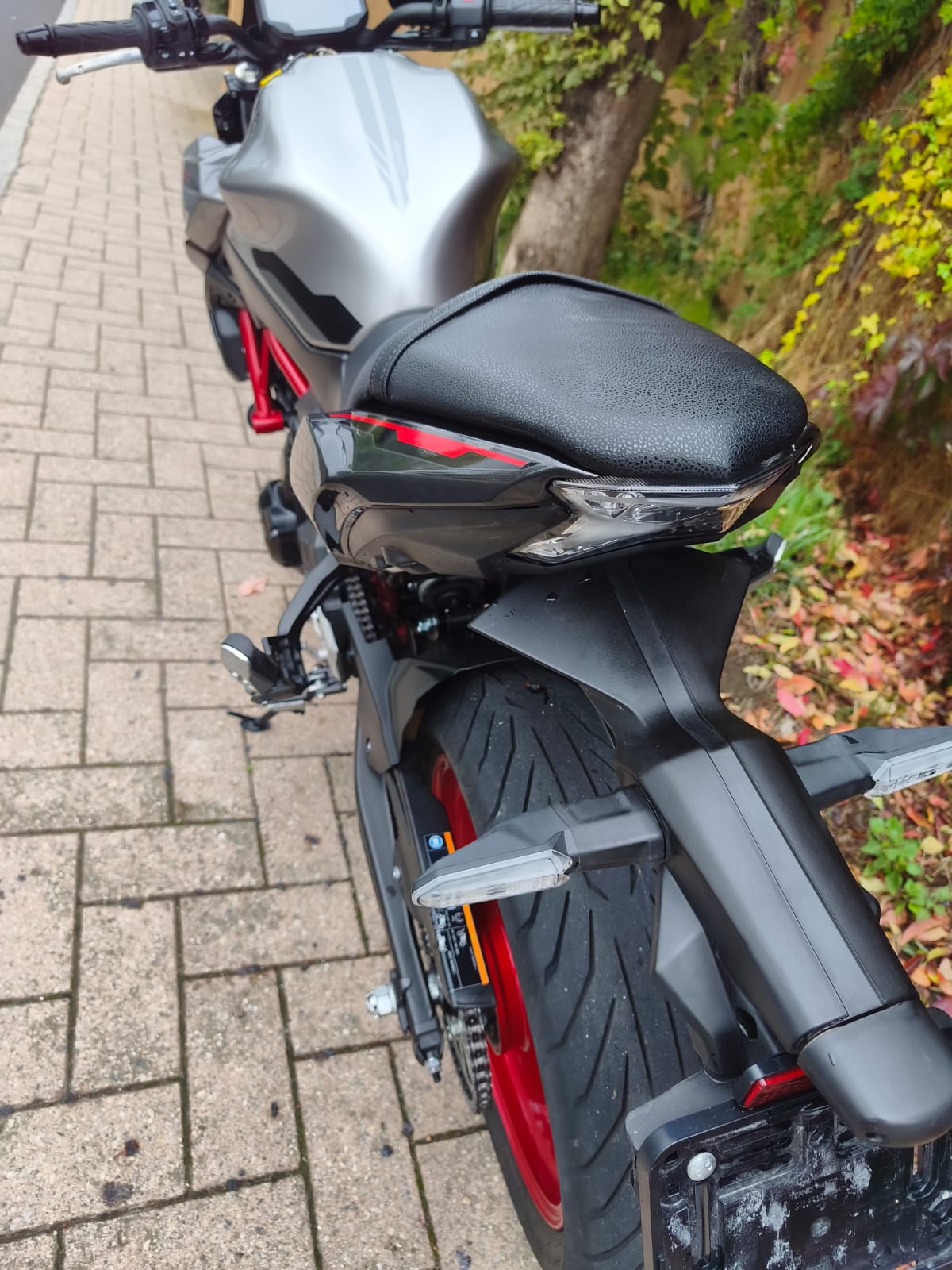 KAWASAKI Z 650 (35KW)-image-8