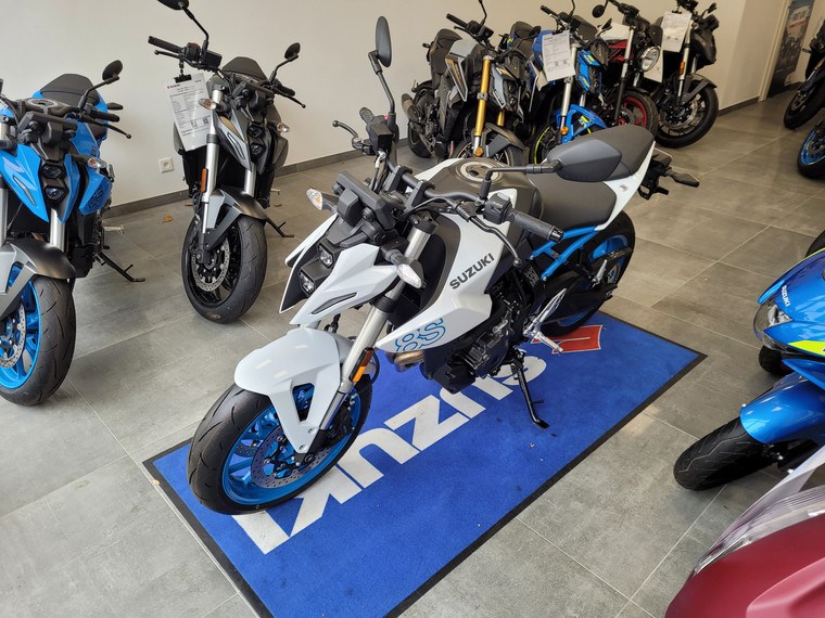 SUZUKI GSX 8S (35kW)-image-2