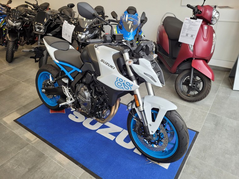 SUZUKI GSX 8S (35kW)-image-0