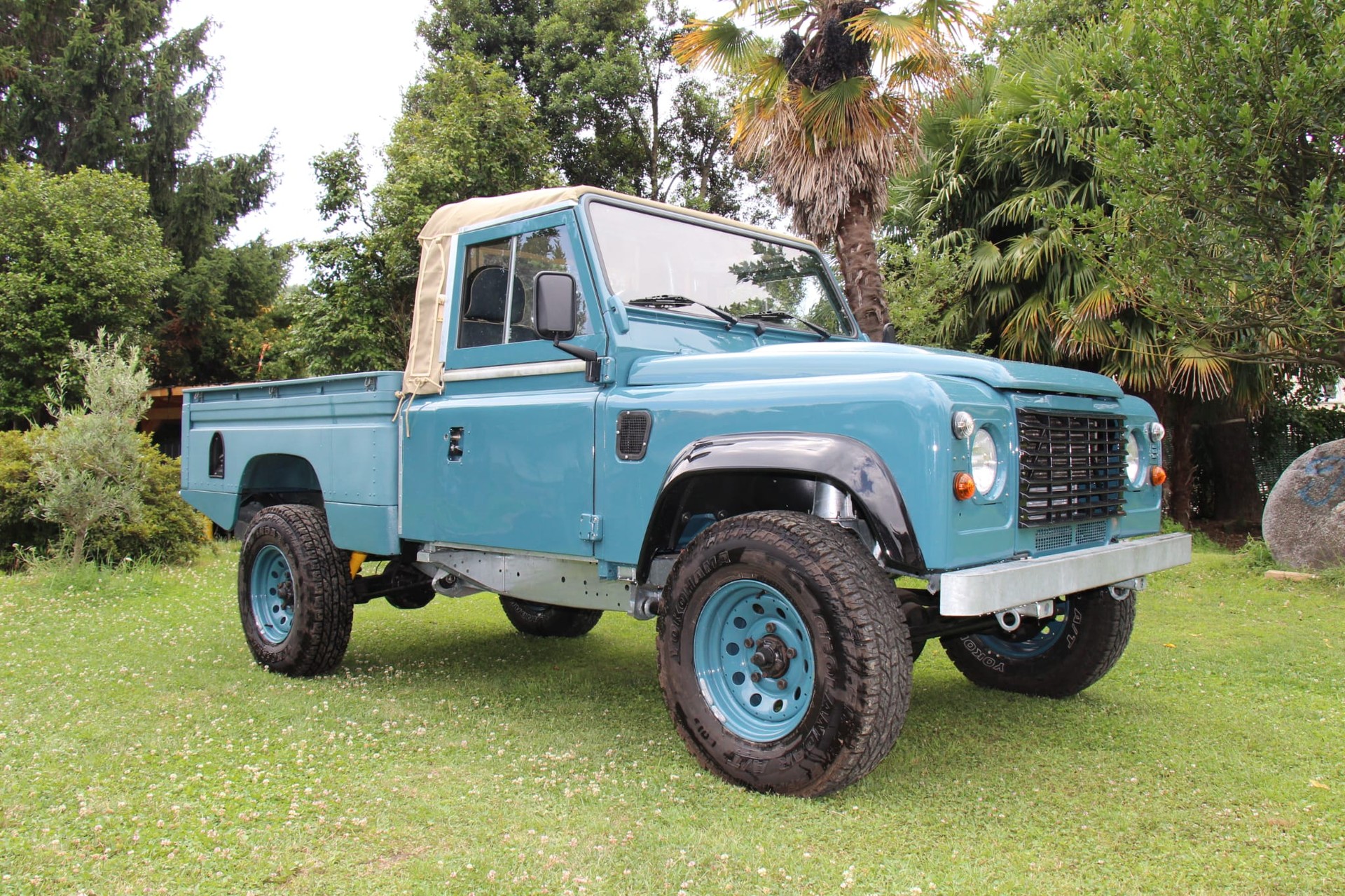 LAND ROVER Defender 110 2.4 Td4 High Capacity Pick Up