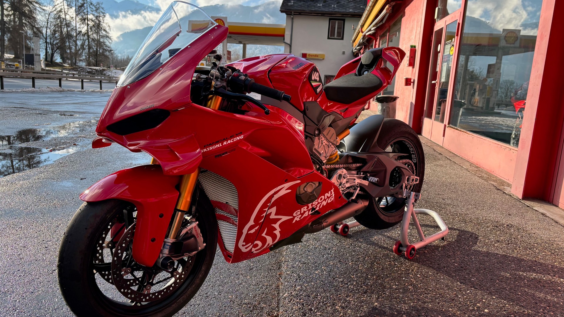DUCATI Racing-image-5
