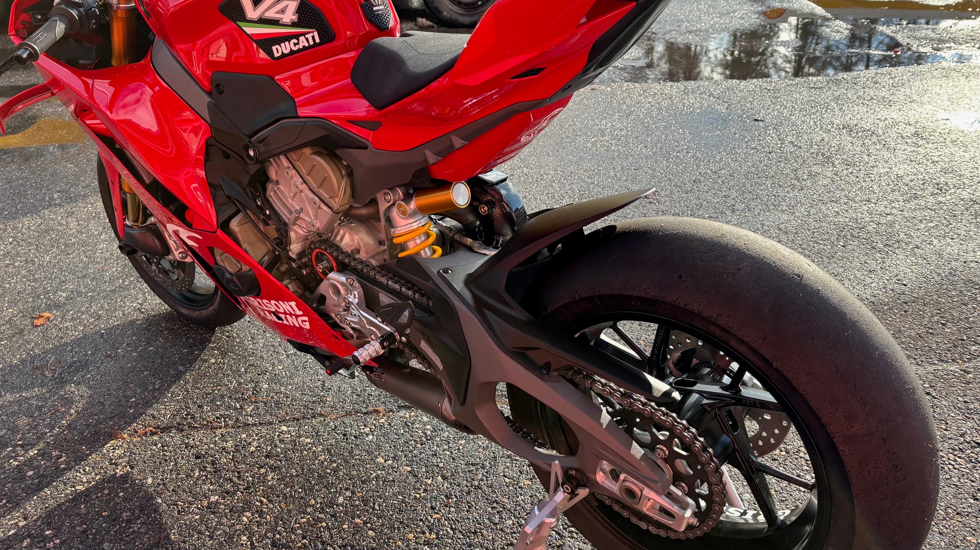 DUCATI Racing-image-7
