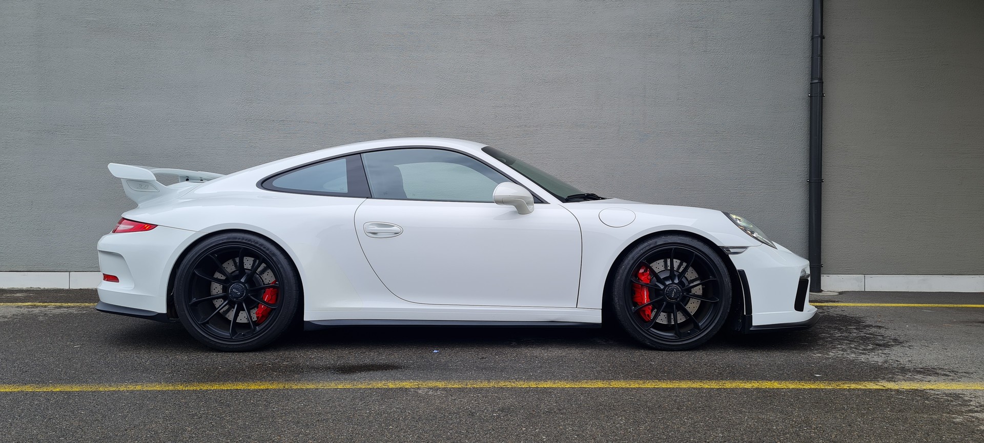 PORSCHE 911 GT3-image-3