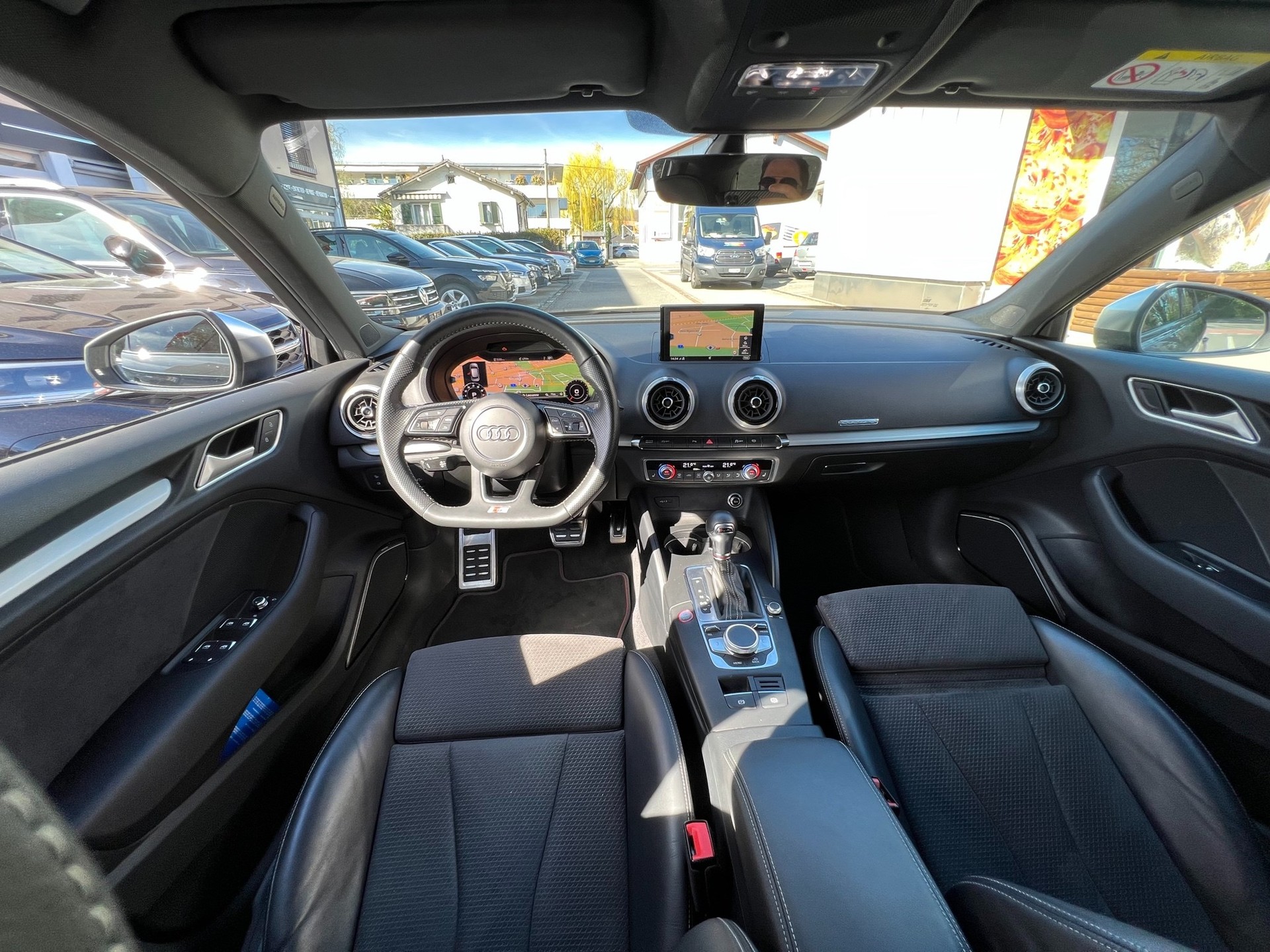 AUDI S3 Sportback 2.0 TFSI quattro S-tronic-image-16