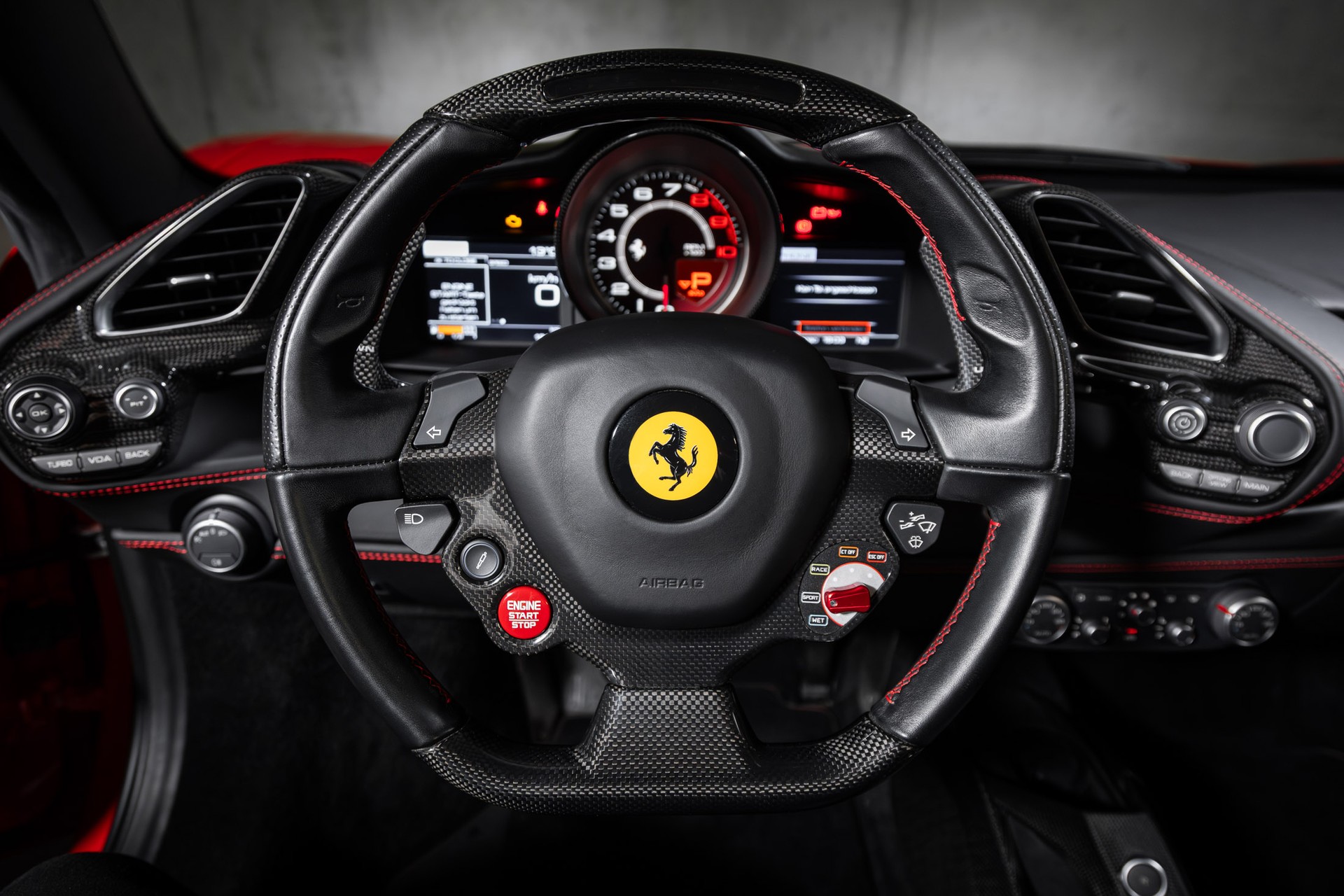 FERRARI 488 Spider 3.9 V8-image-29