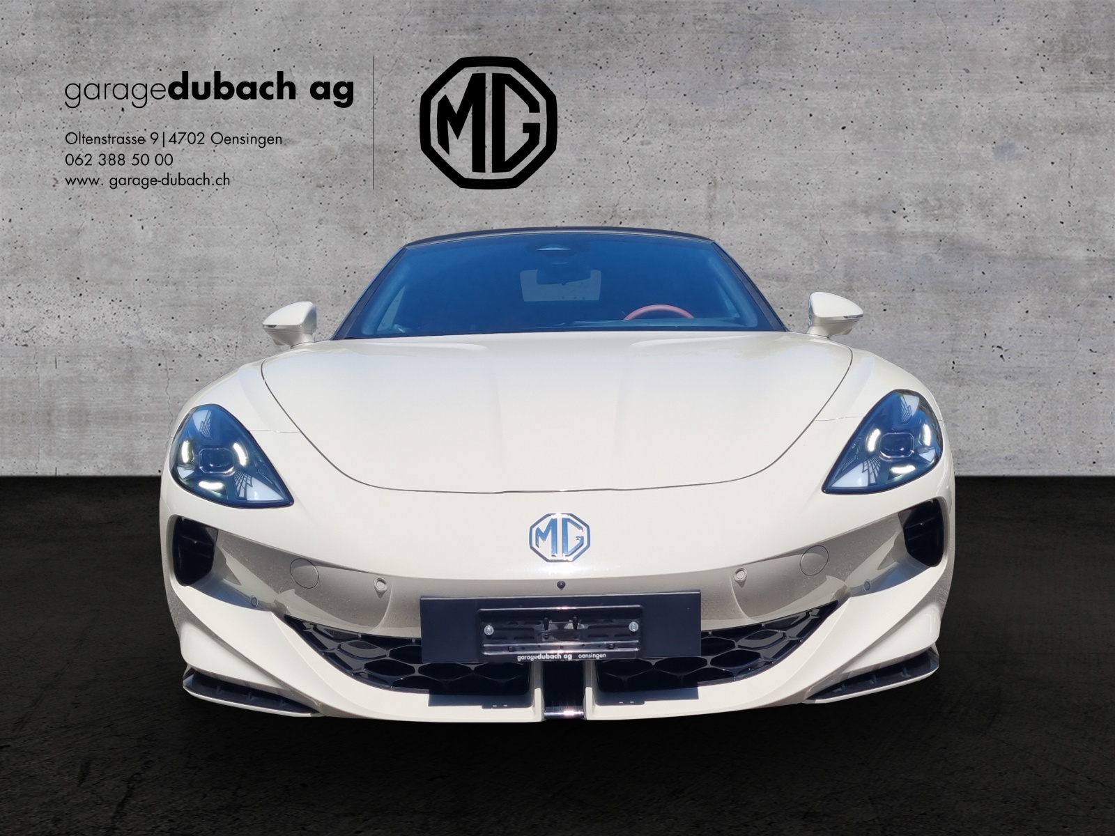 MG Cyberster 77kWh-showroom-element-1