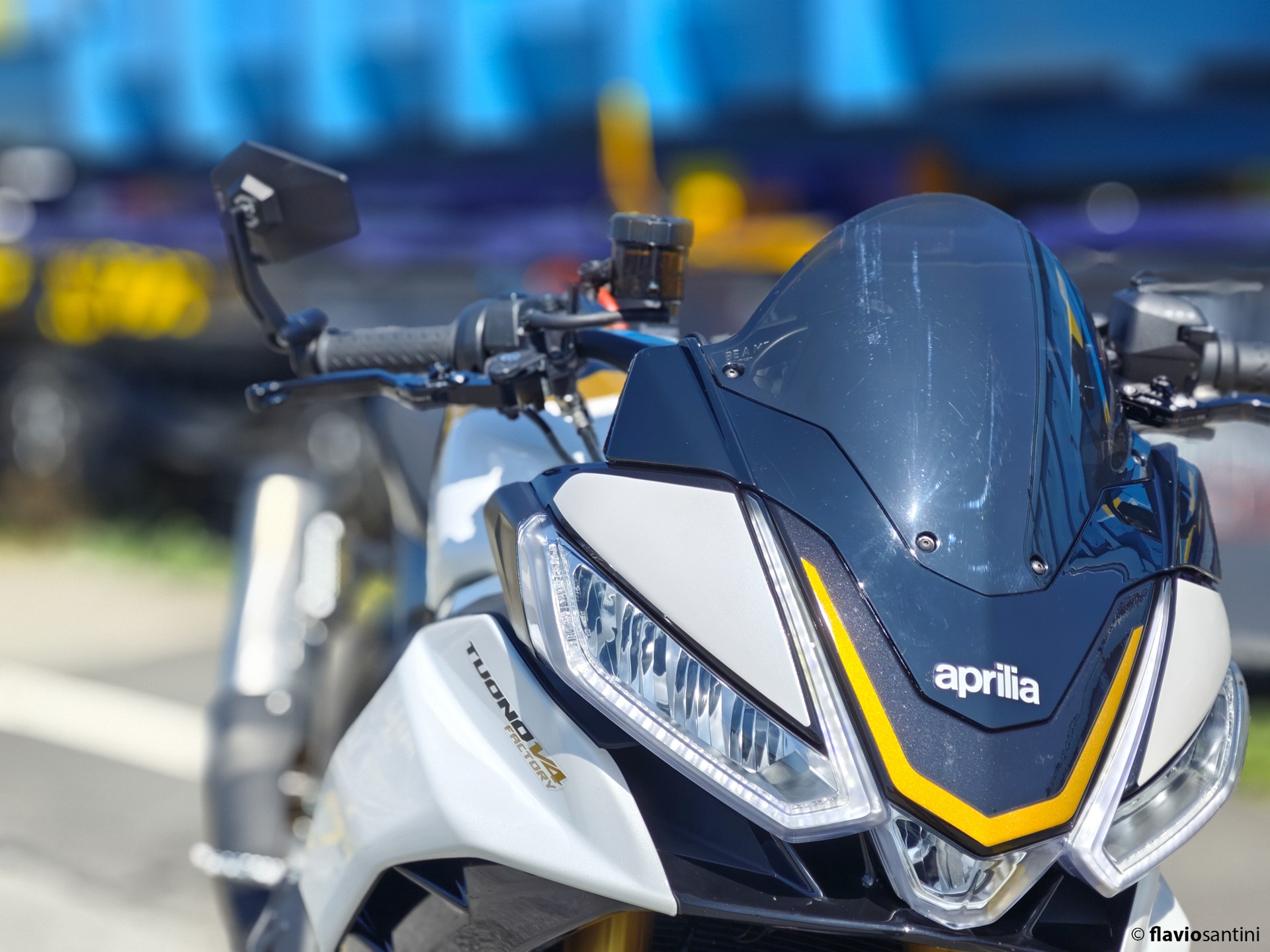 APRILIA Tuono V4 1100 Factory-image-5
