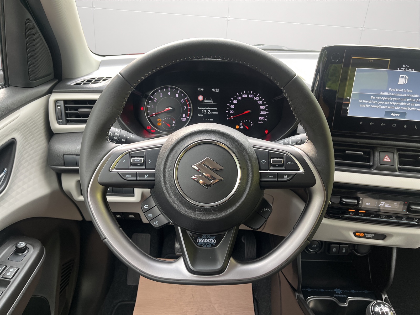 SUZUKI Swift 1.2 Tradizio Hybrid 4x4-image-9