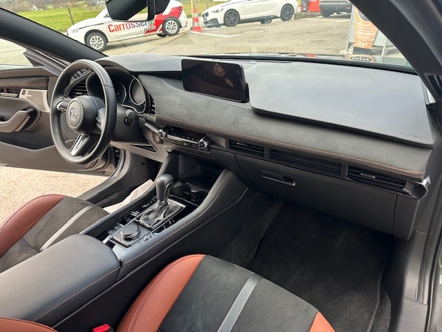 MAZDA 3 Hatchback SKYACTIV-G M Hybrid 122 Nagisa Automat-image-14